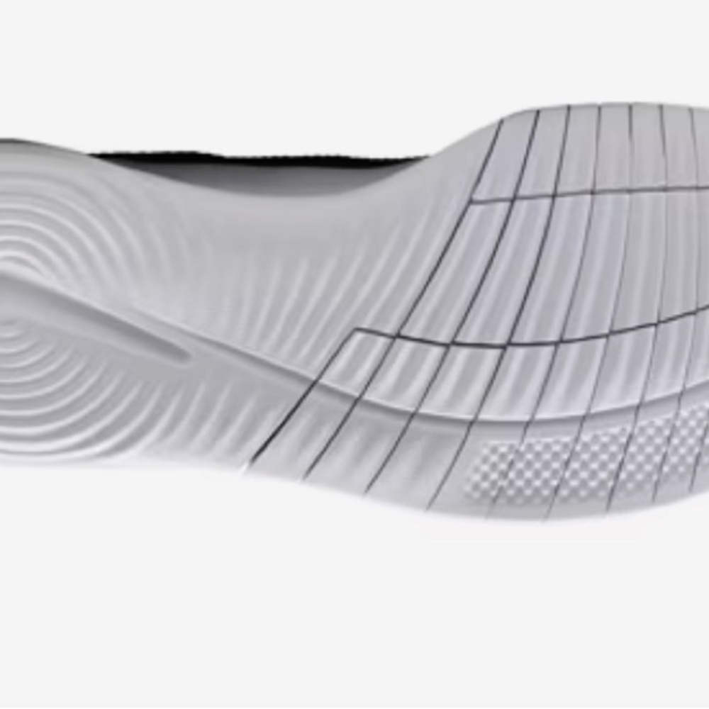 Nike Black and Silver Women's Sneakers - Picture 6 of 9